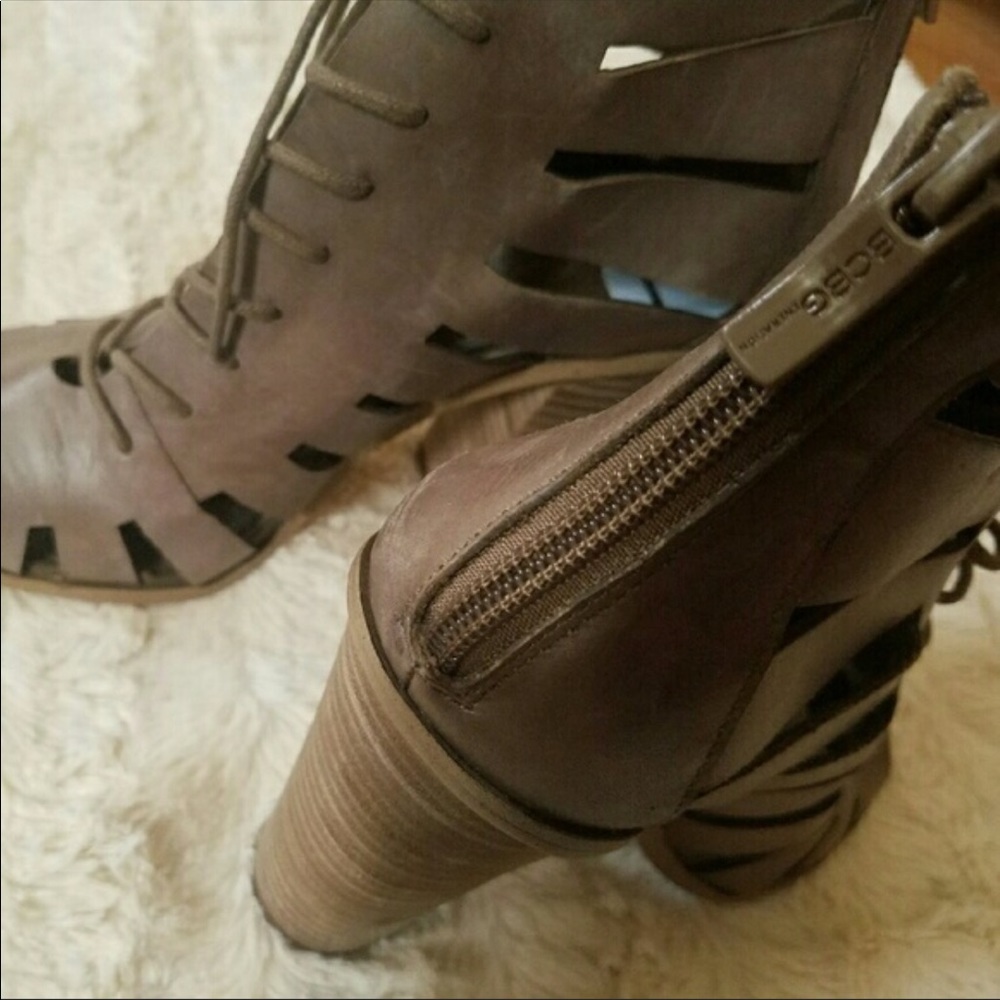 Bcbgeneration Open-Toe Block Heel - image 2